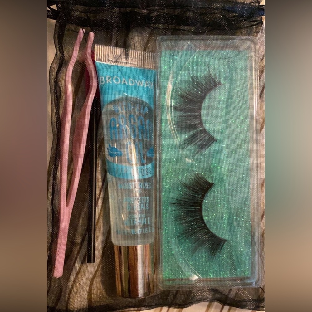 Lashes set